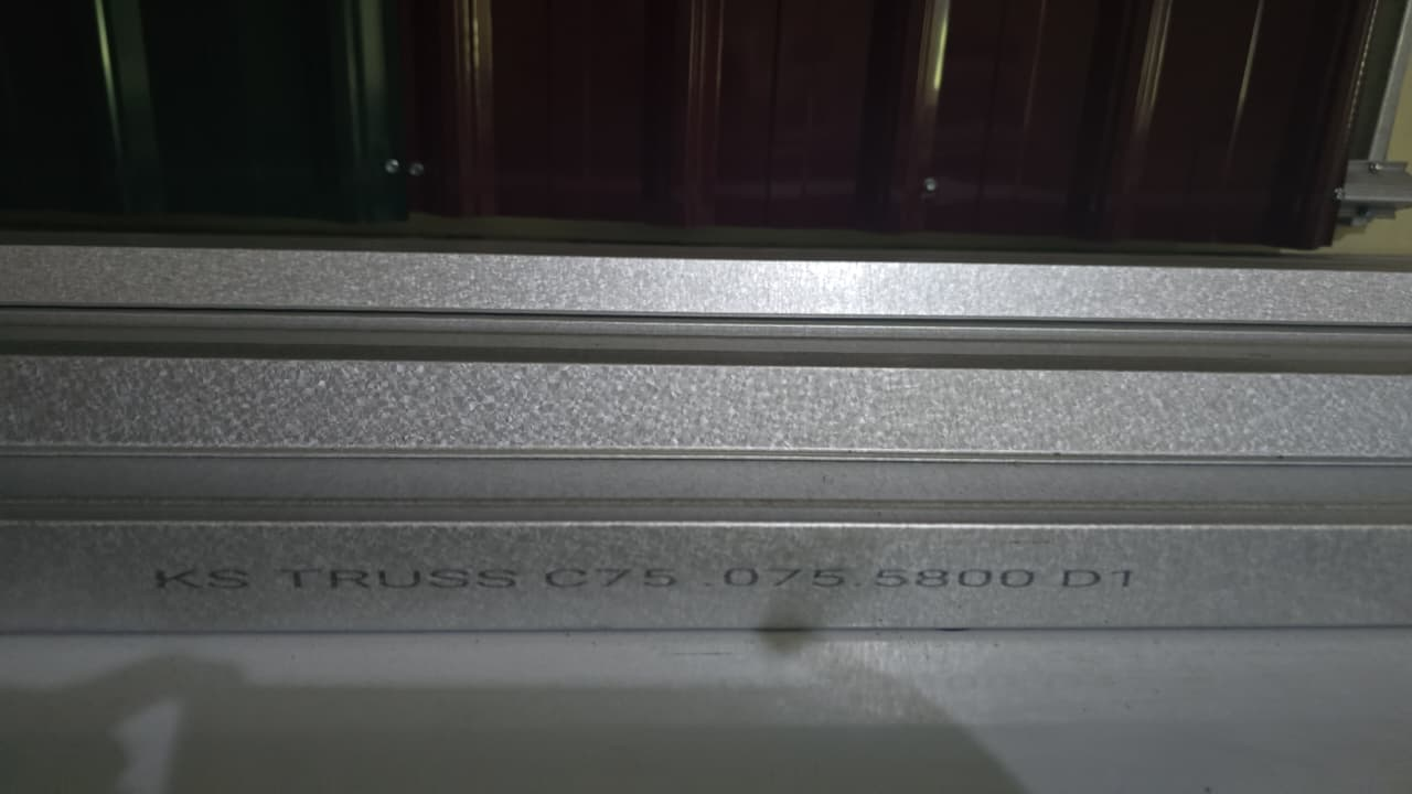 Kapuas Steel quality stamp detail